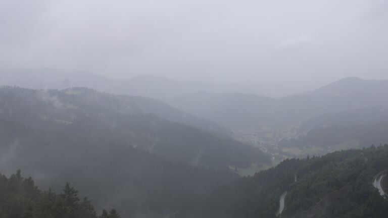Dieses Bild zeigt eine Webcam-Aufnahme vom Achertal, aufgenommen am Mittwoch, den 04.06.2025 um 12:40 Uhr. Die Temperatur betrug 11.7°C.
