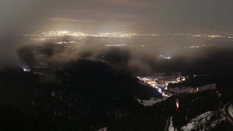 Dieses Bild zeigt eine Webcam-Aufnahme vom Achertal, aufgenommen am Montag, den 12.01.2026 um 18:20 Uhr. Die Temperatur betrug 4.1°C.