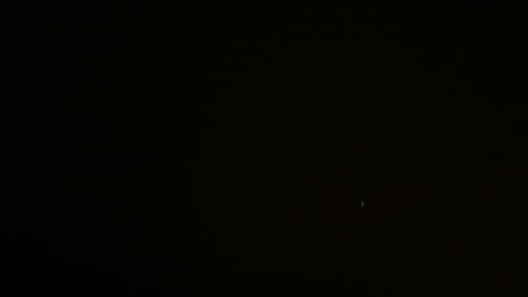 Dieses Bild zeigt eine Webcam-Aufnahme vom Achertal, aufgenommen am Mittwoch, den 19.11.2025 um 20:30 Uhr. Die Temperatur betrug -2.7°C.