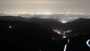 Dieses Bild zeigt eine Webcam-Aufnahme vom Achertal, aufgenommen am Freitag, den 14.11.2025 um 18:00 Uhr. Die Temperatur betrug 16.1°C.