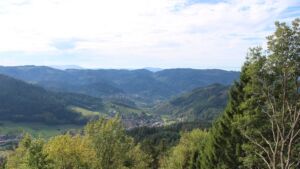 Dieses Bild zeigt eine Webcam-Aufnahme vom Achertal, aufgenommen am Freitag, den 16.10.2026 um 12:40 Uhr. Die Temperatur betrug 19.7°C.