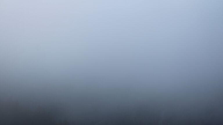 Dieses Bild zeigt eine Webcam-Aufnahme vom Achertal, aufgenommen am Donnerstag, den 04.12.2025 um 16:20 Uhr. Die Temperatur betrug 0.8°C.