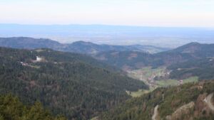 Dieses Bild zeigt eine Webcam-Aufnahme vom Achertal, aufgenommen am Sonntag, den 05.04.2026 um 09:10 Uhr. Die Temperatur betrug 10.4°C.