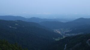 Dieses Bild zeigt eine Webcam-Aufnahme vom Achertal, aufgenommen am Samstag, den 14.06.2025 um 04:40 Uhr. Die Temperatur betrug 23.4°C.