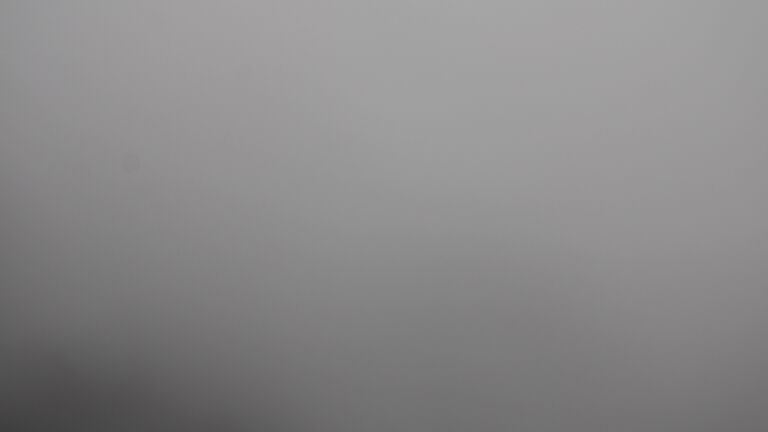 Dieses Bild zeigt eine Webcam-Aufnahme vom Achertal, aufgenommen am Sonntag, den 05.10.2025 um 09:00 Uhr. Die Temperatur betrug 3.2°C.