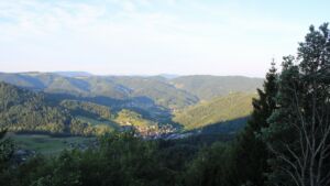 Dieses Bild zeigt eine Webcam-Aufnahme vom Achertal, aufgenommen am Samstag, den 11.07.2026 um 06:50 Uhr. Die Temperatur betrug 21°C.