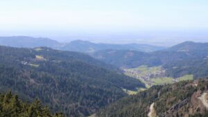 Dieses Bild zeigt eine Webcam-Aufnahme vom Achertal, aufgenommen am Montag, den 06.04.2026 um 15:20 Uhr. Die Temperatur betrug 11.1°C.