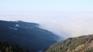 Dieses Bild zeigt eine Webcam-Aufnahme vom Achertal, aufgenommen am Sonntag, den 18.01.2026 um 10:30 Uhr. Die Temperatur betrug 7.1°C.