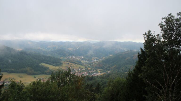 Dieses Bild zeigt eine Webcam-Aufnahme vom Achertal, aufgenommen am Samstag, den 22.08.2026 um 09:00 Uhr. Die Temperatur betrug 10.8°C.