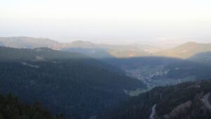 Dieses Bild zeigt eine Webcam-Aufnahme vom Achertal, aufgenommen am Donnerstag, den 05.03.2026 um 07:40 Uhr. Die Temperatur betrug 7.6°C.