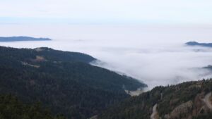 Dieses Bild zeigt eine Webcam-Aufnahme vom Achertal, aufgenommen am Montag, den 22.12.2025 um 10:40 Uhr. Die Temperatur betrug 8.2°C.