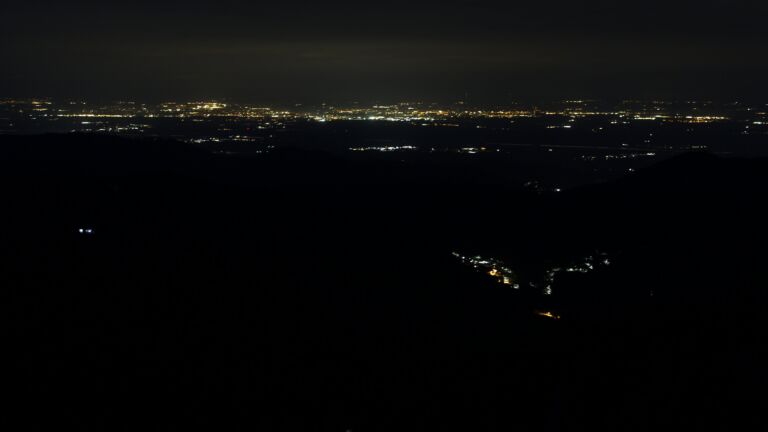 Dieses Bild zeigt eine Webcam-Aufnahme vom Achertal, aufgenommen am Samstag, den 28.02.2026 um 06:10 Uhr. Die Temperatur betrug 6.1°C.