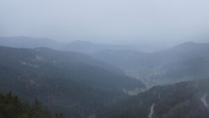 Dieses Bild zeigt eine Webcam-Aufnahme vom Achertal, aufgenommen am Samstag, den 11.04.2026 um 19:40 Uhr. Die Temperatur betrug 9.9°C.