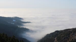 Dieses Bild zeigt eine Webcam-Aufnahme vom Achertal, aufgenommen am Sonntag, den 18.01.2026 um 14:50 Uhr. Die Temperatur betrug 6.9°C.