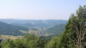Dieses Bild zeigt eine Webcam-Aufnahme vom Achertal, aufgenommen am Donnerstag, den 30.07.2026 um 11:50 Uhr. Die Temperatur betrug 33.6°C.