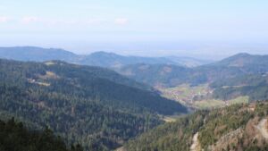 Dieses Bild zeigt eine Webcam-Aufnahme vom Achertal, aufgenommen am Dienstag, den 03.03.2026 um 12:30 Uhr. Die Temperatur betrug 9.2°C.