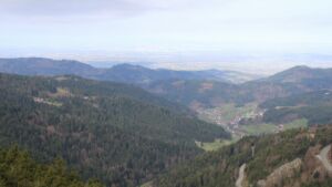 Dieses Bild zeigt eine Webcam-Aufnahme vom Achertal, aufgenommen am Montag, den 06.04.2026 um 09:30 Uhr. Die Temperatur betrug 8.1°C.