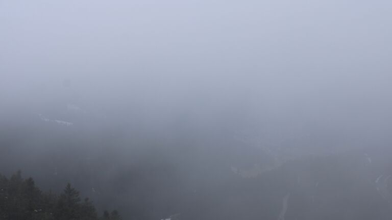 Dieses Bild zeigt eine Webcam-Aufnahme vom Achertal, aufgenommen am Sonntag, den 01.02.2026 um 10:50 Uhr. Die Temperatur betrug 2°C.