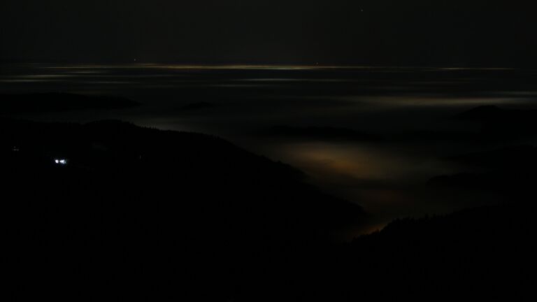 Dieses Bild zeigt eine Webcam-Aufnahme vom Achertal, aufgenommen am Dienstag, den 20.01.2026 um 02:20 Uhr. Die Temperatur betrug 8.8°C.