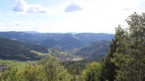 Dieses Bild zeigt eine Webcam-Aufnahme vom Achertal, aufgenommen am Montag, den 14.09.2026 um 16:00 Uhr. Die Temperatur betrug 27.1°C.