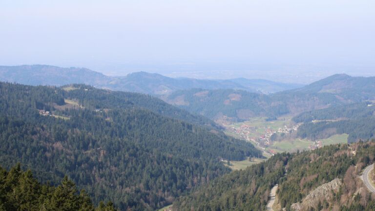 Dieses Bild zeigt eine Webcam-Aufnahme vom Achertal, aufgenommen am Dienstag, den 24.03.2026 um 10:40 Uhr. Die Temperatur betrug 9.2°C.