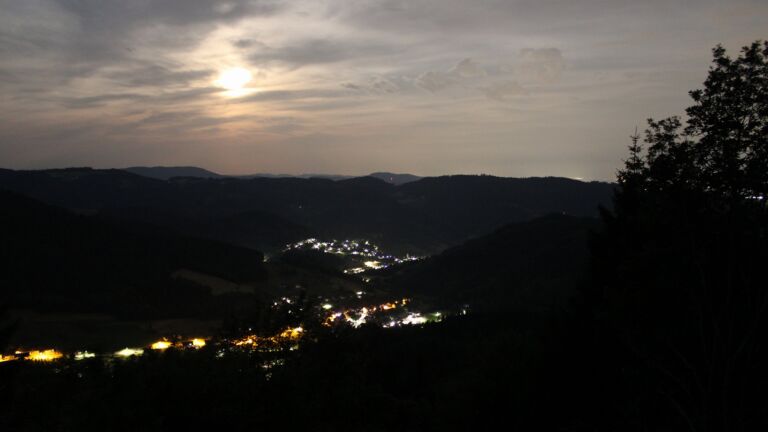 Dieses Bild zeigt eine Webcam-Aufnahme vom Achertal, aufgenommen am Montag, den 29.06.2026 um 02:50 Uhr. Die Temperatur betrug 24°C.
