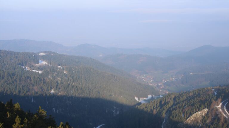 Dieses Bild zeigt eine Webcam-Aufnahme vom Achertal, aufgenommen am Freitag, den 03.04.2026 um 08:20 Uhr. Die Temperatur betrug 3°C.