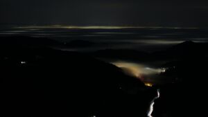 Dieses Bild zeigt eine Webcam-Aufnahme vom Achertal, aufgenommen am Dienstag, den 20.01.2026 um 22:20 Uhr. Die Temperatur betrug 4.6°C.