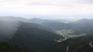 Dieses Bild zeigt eine Webcam-Aufnahme vom Achertal, aufgenommen am Mittwoch, den 16.07.2025 um 15:00 Uhr. Die Temperatur betrug 11.6°C.