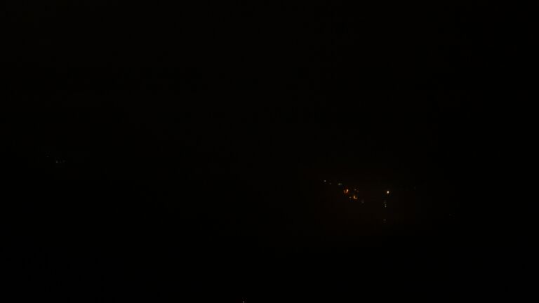 Dieses Bild zeigt eine Webcam-Aufnahme vom Achertal, aufgenommen am Samstag, den 27.09.2025 um 03:00 Uhr. Die Temperatur betrug 6.6°C.