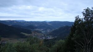 Dieses Bild zeigt eine Webcam-Aufnahme vom Achertal, aufgenommen am Samstag, den 22.08.2026 um 06:20 Uhr. Die Temperatur betrug 10.7°C.