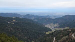 Dieses Bild zeigt eine Webcam-Aufnahme vom Achertal, aufgenommen am Samstag, den 06.12.2025 um 08:50 Uhr. Die Temperatur betrug 1.8°C.