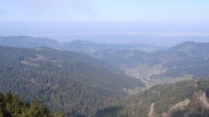 Dieses Bild zeigt eine Webcam-Aufnahme vom Achertal, aufgenommen am Mittwoch, den 15.04.2026 um 09:00 Uhr. Die Temperatur betrug 4.4°C.