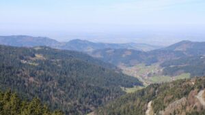 Dieses Bild zeigt eine Webcam-Aufnahme vom Achertal, aufgenommen am Donnerstag, den 09.04.2026 um 12:30 Uhr. Die Temperatur betrug 16.3°C.