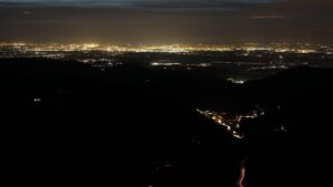 Dieses Bild zeigt eine Webcam-Aufnahme vom Achertal, aufgenommen am Freitag, den 16.01.2026 um 18:20 Uhr. Die Temperatur betrug 6.2°C.