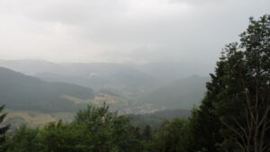 Dieses Bild zeigt eine Webcam-Aufnahme vom Achertal, aufgenommen am Dienstag, den 02.06.2026 um 15:40 Uhr. Die Temperatur betrug 16.9°C.