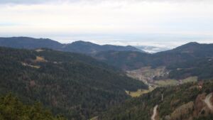 Dieses Bild zeigt eine Webcam-Aufnahme vom Achertal, aufgenommen am Samstag, den 20.12.2025 um 10:00 Uhr. Die Temperatur betrug 7.5°C.