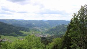 Dieses Bild zeigt eine Webcam-Aufnahme vom Achertal, aufgenommen am Dienstag, den 12.05.2026 um 14:10 Uhr. Die Temperatur betrug 6.2°C.