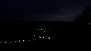 Dieses Bild zeigt eine Webcam-Aufnahme vom Achertal, aufgenommen am Samstag, den 13.06.2026 um 04:00 Uhr. Die Temperatur betrug 14.1°C.