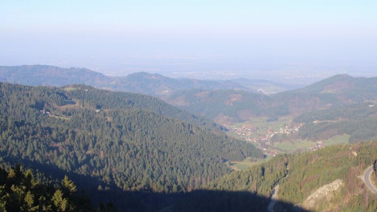 Dieses Bild zeigt eine Webcam-Aufnahme vom Achertal, aufgenommen am Freitag, den 20.03.2026 um 08:10 Uhr. Die Temperatur betrug 3.8°C.