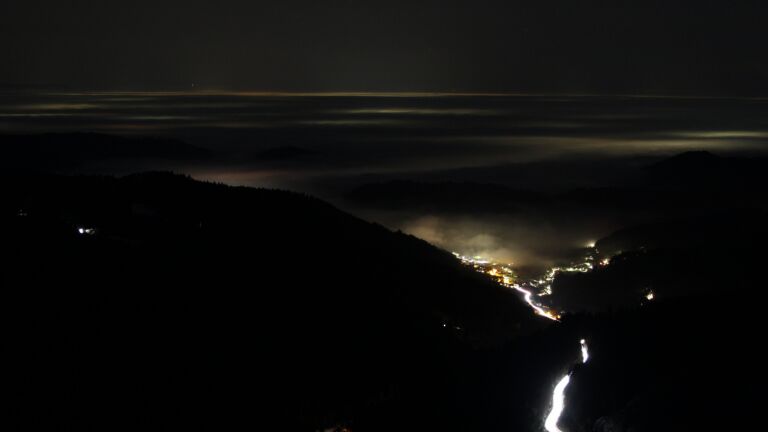 Dieses Bild zeigt eine Webcam-Aufnahme vom Achertal, aufgenommen am Montag, den 19.01.2026 um 06:30 Uhr. Die Temperatur betrug 3.4°C.