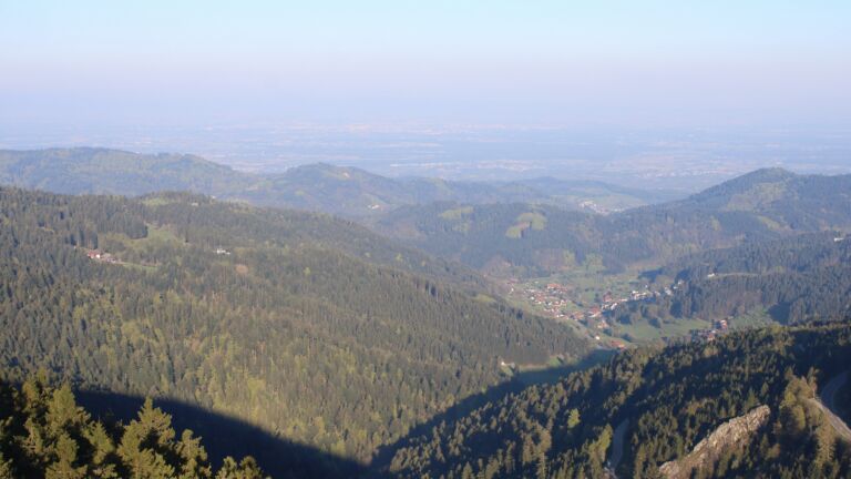 Dieses Bild zeigt eine Webcam-Aufnahme vom Achertal, aufgenommen am Mittwoch, den 22.04.2026 um 07:50 Uhr. Die Temperatur betrug 1.8°C.