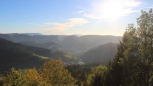 Dieses Bild zeigt eine Webcam-Aufnahme vom Achertal, aufgenommen am Dienstag, den 27.10.2026 um 16:00 Uhr. Die Temperatur betrug 20.1°C.