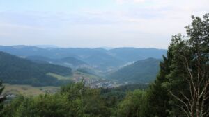 Dieses Bild zeigt eine Webcam-Aufnahme vom Achertal, aufgenommen am Samstag, den 01.08.2026 um 07:40 Uhr. Die Temperatur betrug 17.9°C.