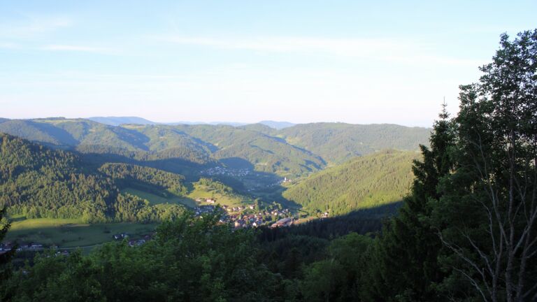 Dieses Bild zeigt eine Webcam-Aufnahme vom Achertal, aufgenommen am Samstag, den 23.05.2026 um 06:50 Uhr. Die Temperatur betrug 18.5°C.