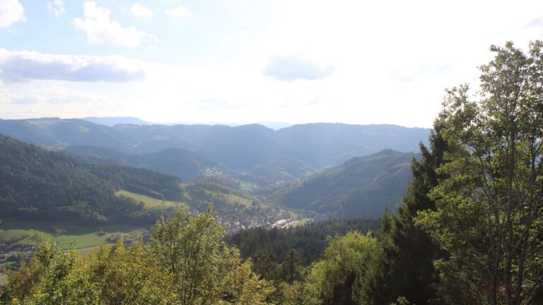 Dieses Bild zeigt eine Webcam-Aufnahme vom Achertal, aufgenommen am Freitag, den 02.10.2026 um 16:30 Uhr. Die Temperatur betrug 19.6°C.