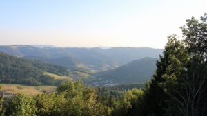 Dieses Bild zeigt eine Webcam-Aufnahme vom Achertal, aufgenommen am Dienstag, den 11.08.2026 um 19:40 Uhr. Die Temperatur betrug 26.4°C.