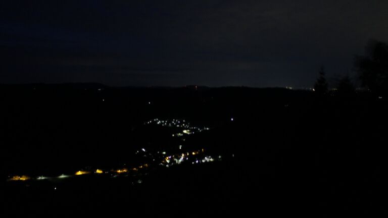 Dieses Bild zeigt eine Webcam-Aufnahme vom Achertal, aufgenommen am Montag, den 24.08.2026 um 05:20 Uhr. Die Temperatur betrug 12.6°C.