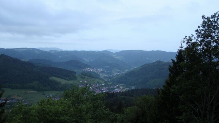 Dieses Bild zeigt eine Webcam-Aufnahme vom Achertal, aufgenommen am Donnerstag, den 21.05.2026 um 05:20 Uhr. Die Temperatur betrug 10.7°C.