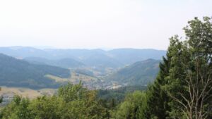 Dieses Bild zeigt eine Webcam-Aufnahme vom Achertal, aufgenommen am Sonntag, den 16.08.2026 um 13:30 Uhr. Die Temperatur betrug 30.2°C.
